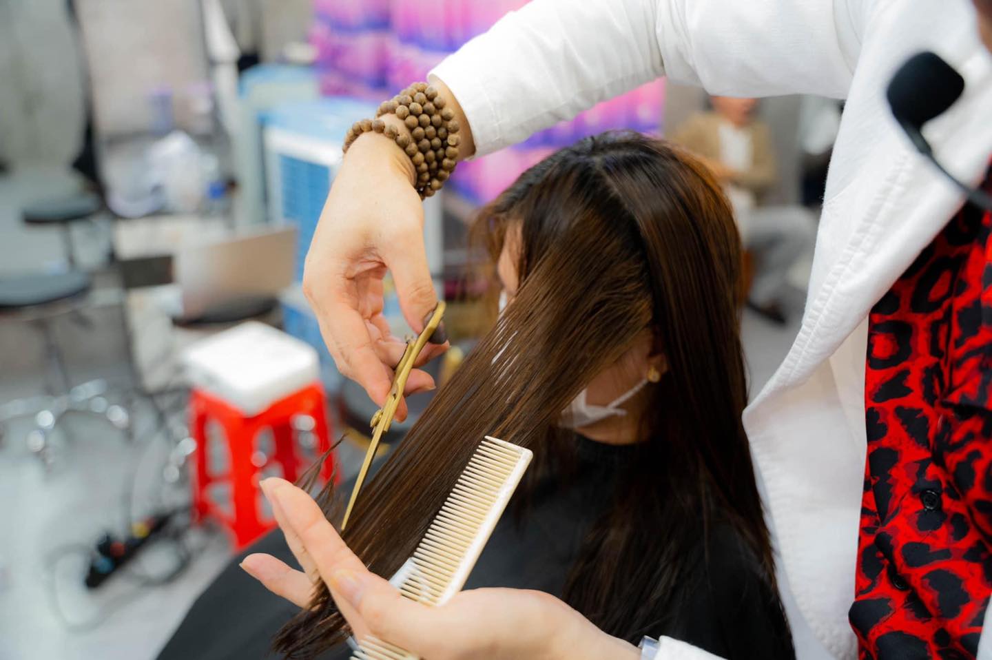Cắt tóc nữ